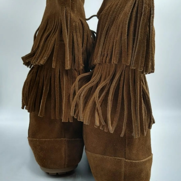 Minnetonka moccasins Double Fringe Ankle Booties, size 10 "SOLD" - Picture 10 of 11